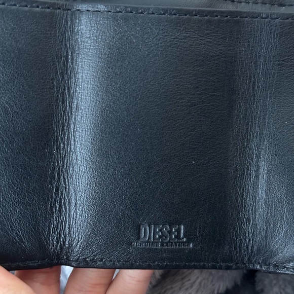 Diesel Black 1DR Bifold Wallet - Picture 3 of 5
